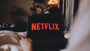 Rendez-vous sur Netflix pour voir la série GIGN