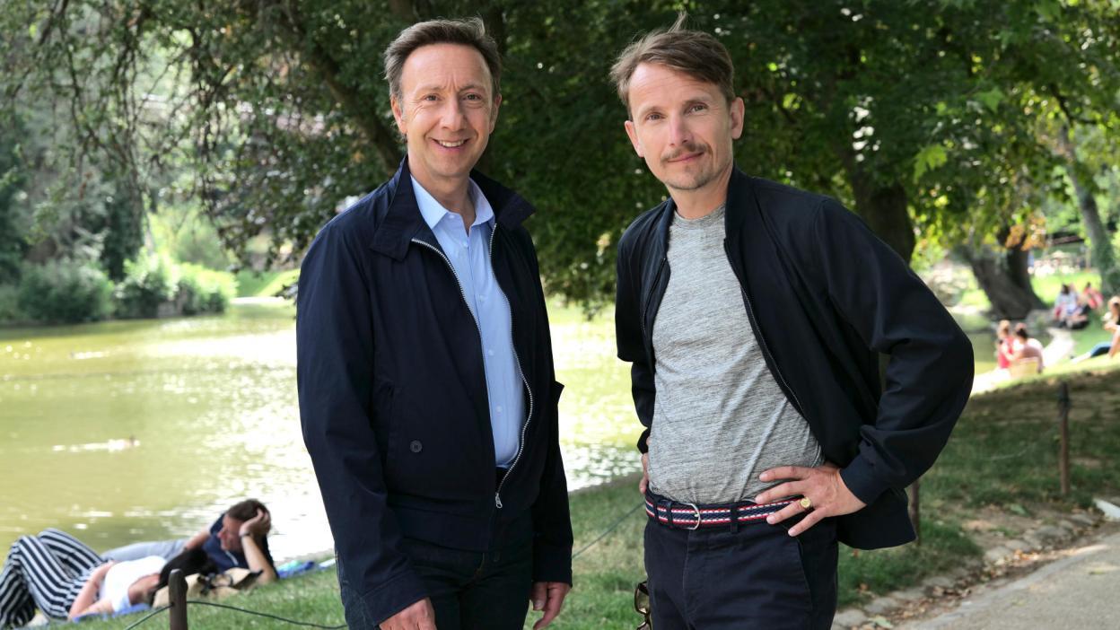 Lorant Deutsch et Stéphane Bern en vadrouille dans le Paris d'Haussmann
